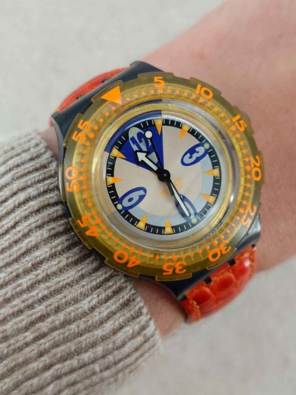Swatch Men’s Watch Scuba Starflash SDM103 Vintage Diver 200M 38mm New Battery - Picture 7 of 8
